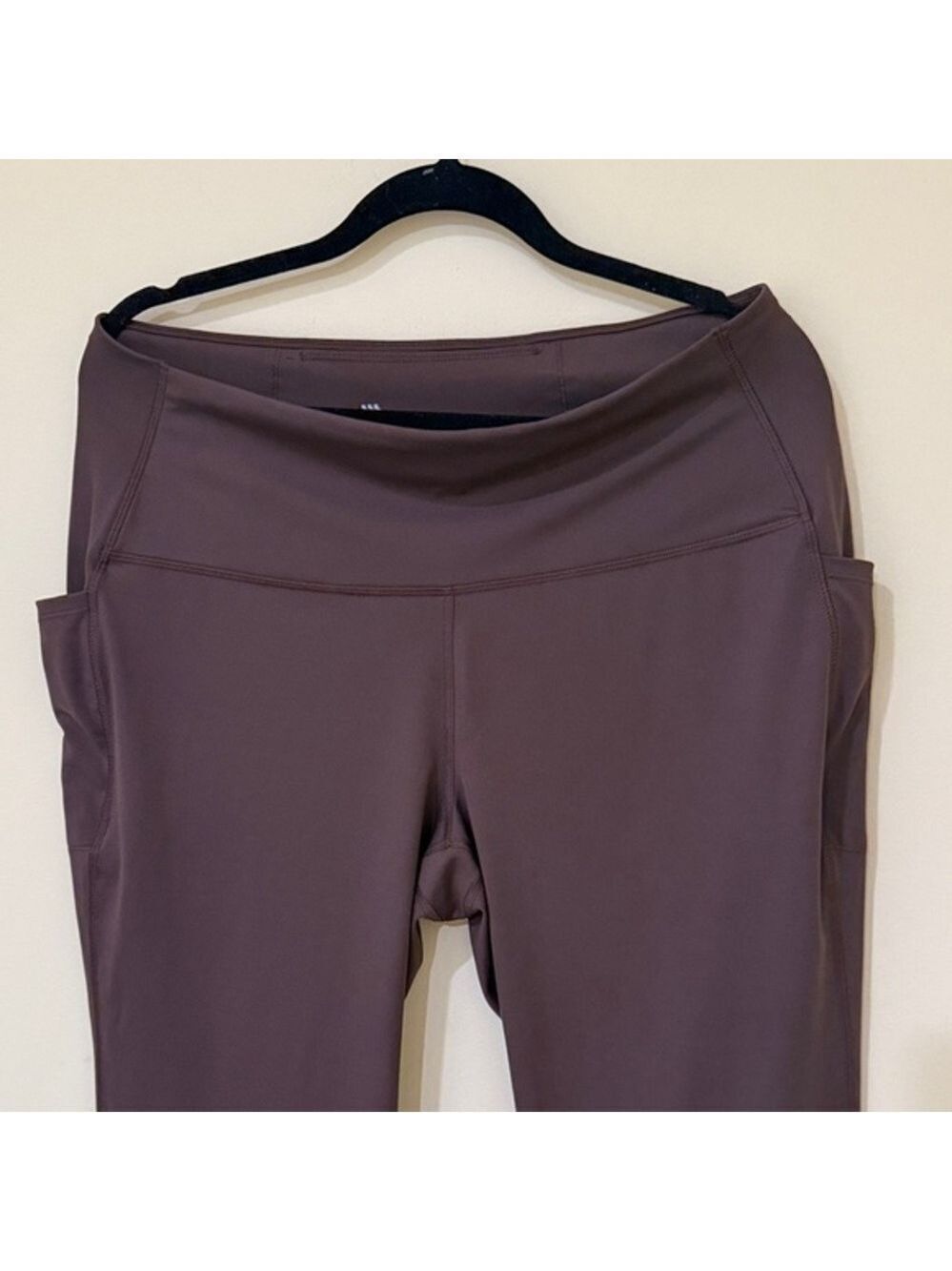All in Motion Chocolate Brown Women's Straight Leg Pants Size XL inseam 31”